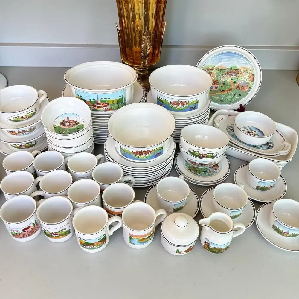 Villeroy & Boch Naif Round Casserole Bowl 7” Country Village Scene Serving Dish
